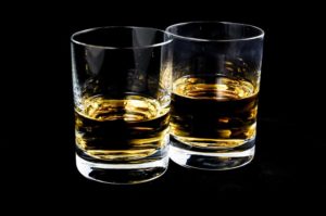 6 Reasons Drinking Whiskey is Good For You
